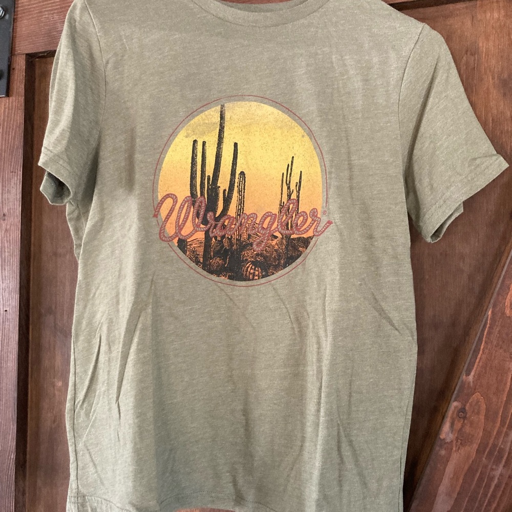 Wrangler graphic t